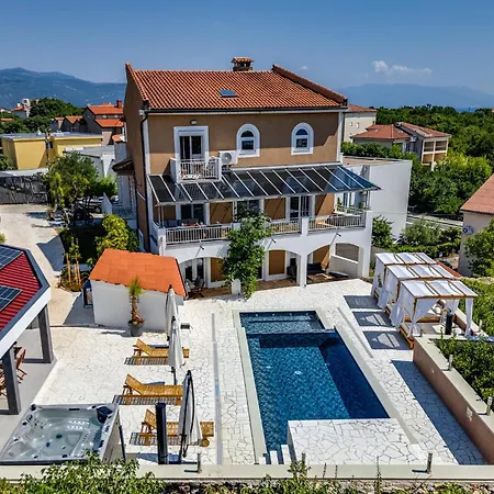 With Heated Pool, Whirpool, View, Near - By Traveler Tourist Agency Krk - Id 2683 Apartamento *
