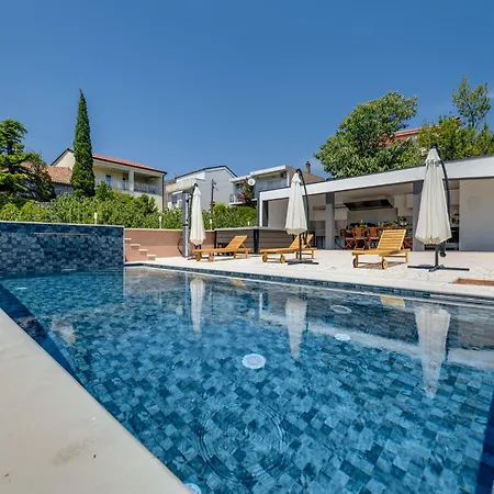 Apartamento With Heated Pool, Whirpool, View, Near - By Traveler Tourist Agency Krk - Id 2683