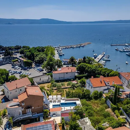 Apartamento With Heated Pool, Whirpool, View, Near - By Traveler Tourist Agency Krk - Id 2683 Novi Vinodolski