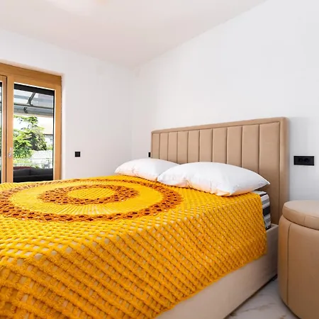 Apartamento With Heated Pool, Whirpool, View, Near - By Traveler Tourist Agency Krk - Id 2683