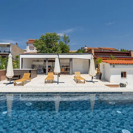Apartamento With Heated Pool, Whirpool, View, Near - By Traveler Tourist Agency Krk - Id 2683 *