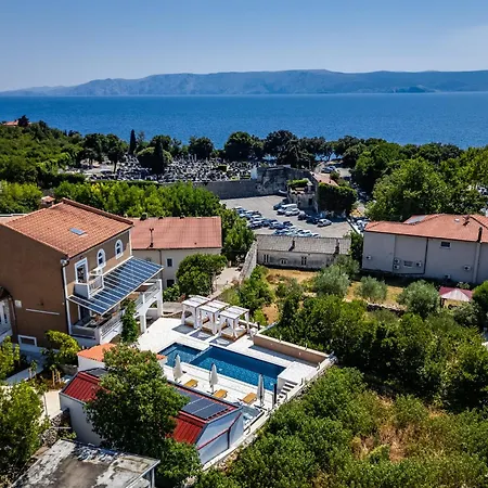Апартаменты With Heated Pool, Whirpool, View, Near - By Traveler Tourist Agency Krk - Id 2683 Нови-Винодолски